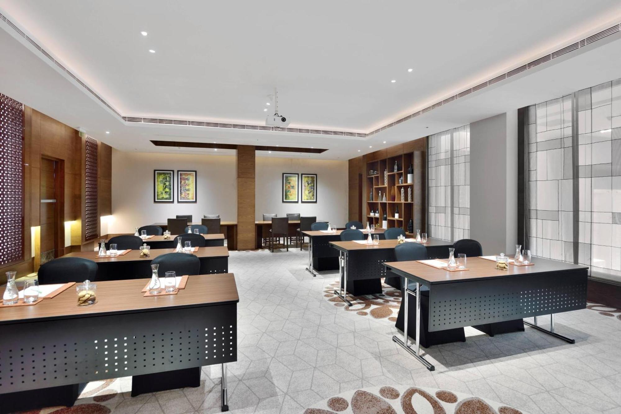 赖布尔万豪万怡酒店 Rāipur 外观 照片