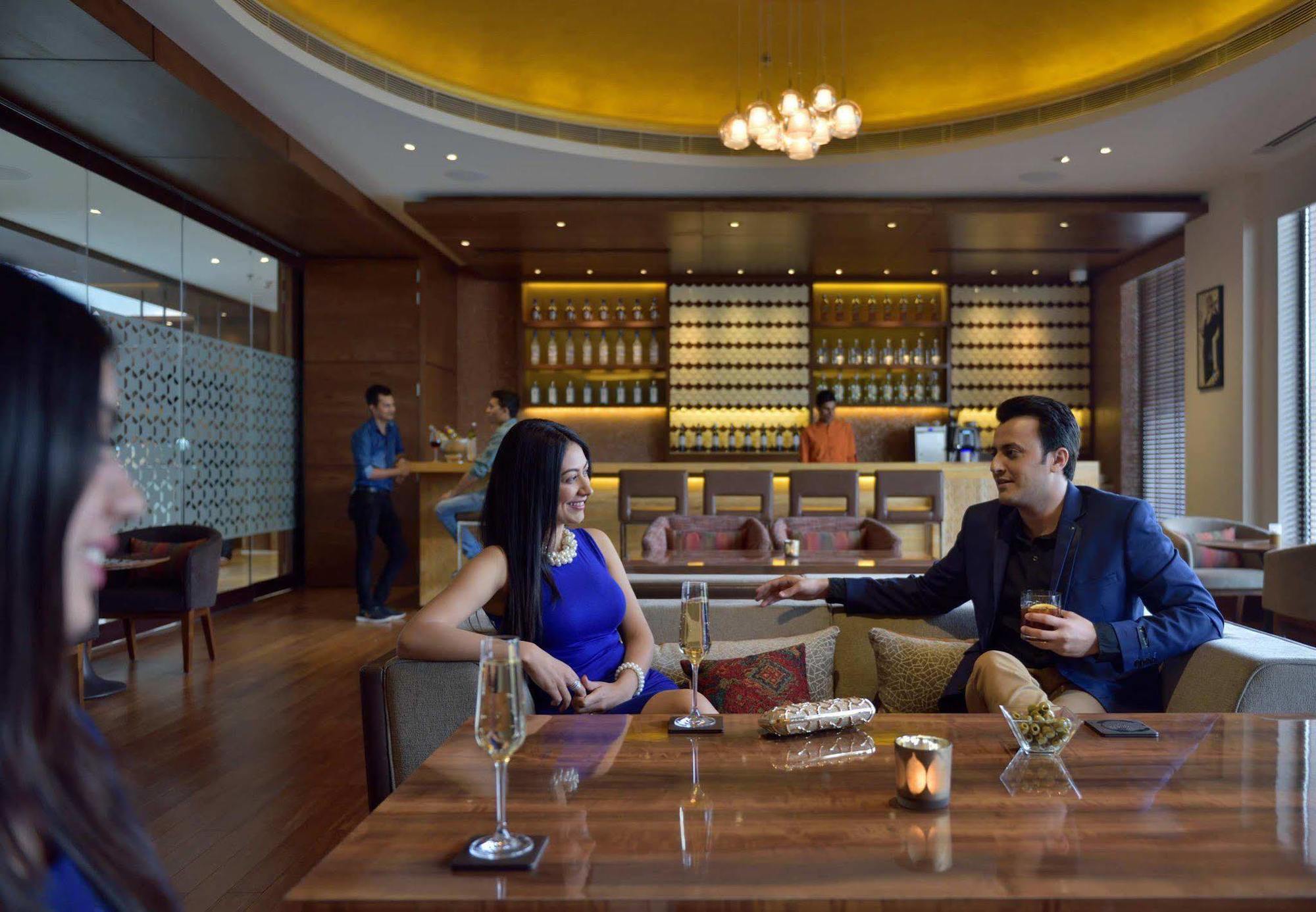 赖布尔万豪万怡酒店 Rāipur 外观 照片